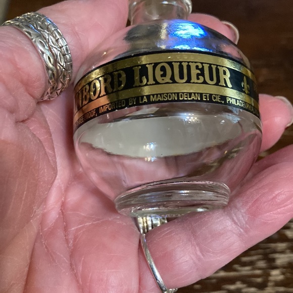 EMPTY fun Collectible small whiskey bottle with crown top - Picture 3 of 9